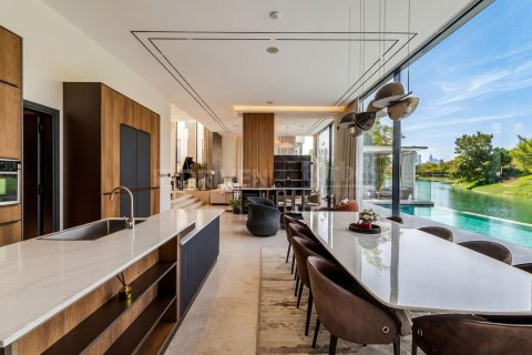 5 bedrooms Villa in Jumeirah Park, UAE No. 188456 4
