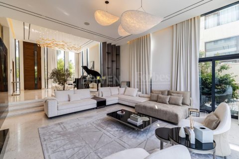 5 bedrooms Villa in Jumeirah Park, UAE No. 188456