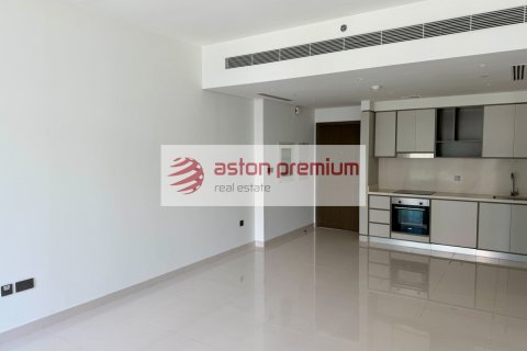 Квартира с 1 спальней в EMAAR Beachfront, ОАЭ №151409 3