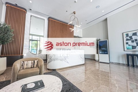 Квартира с 2 спальнями в EMAAR Beachfront, ОАЭ №151414 10