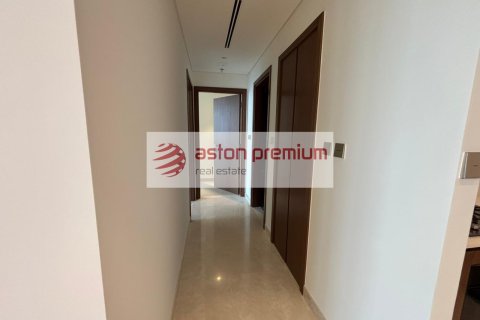 Квартира с 2 спальнями в EMAAR Beachfront, ОАЭ №151414 22