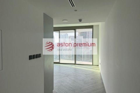 1 bedroom Apartment in Business Bay, UAE No. 151410 11