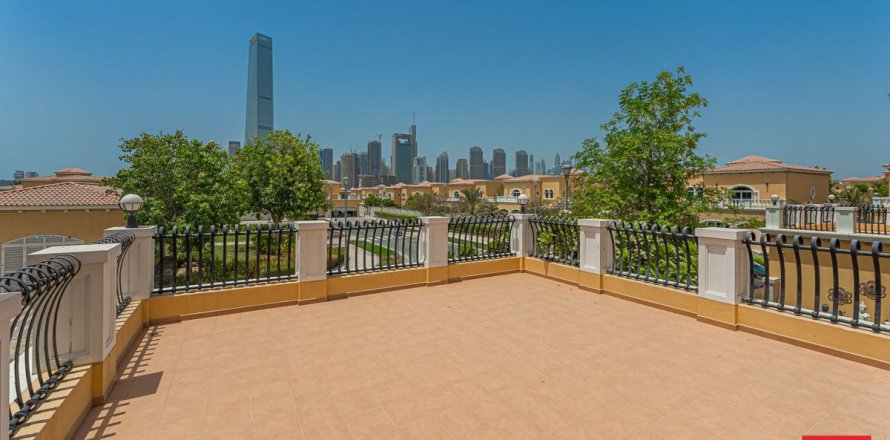 5 bedrooms Villa in Jumeirah Park, UAE No. 164338