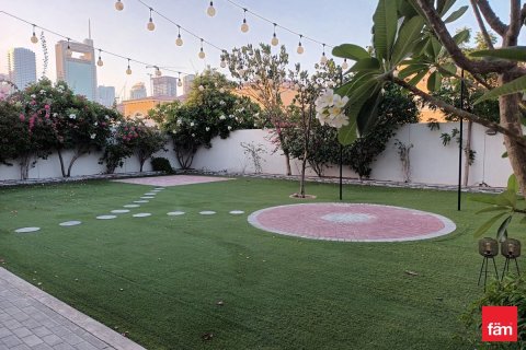 5 bedrooms Villa in Jumeirah Park, UAE No. 164338 5