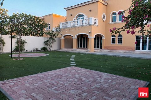 5 bedrooms Villa in Jumeirah Park, UAE No. 164338 10