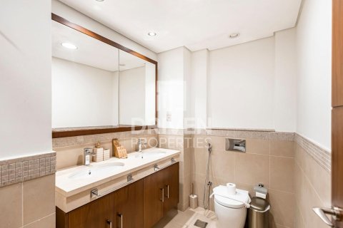 2 bedrooms Apartment in Burj Vista, UAE No. 138568 20