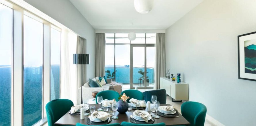 3 bedrooms Apartment in Dubai, UAE No. 13486