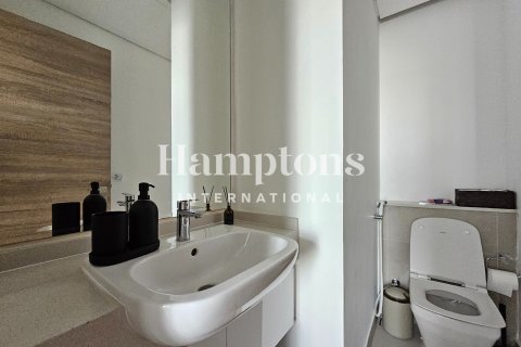 Квартира с 1 спальней в The Address Dubai Marina, ОАЭ №155303 10