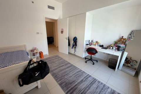 Квартира с 3 спальнями в Zahra Apartments, ОАЭ №165919 7