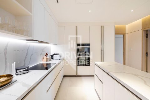 Квартира с 3 спальнями  №121805 15