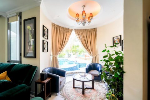 Villa de 5 chambres No. 121804 8