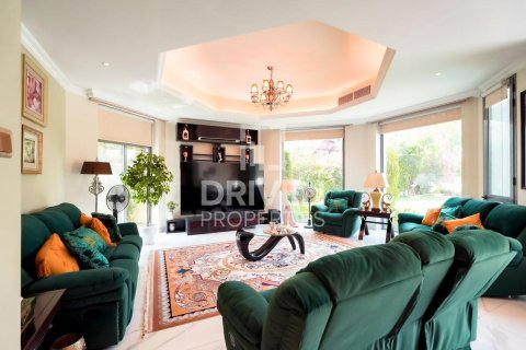 Villa de 5 chambres No. 121804 7