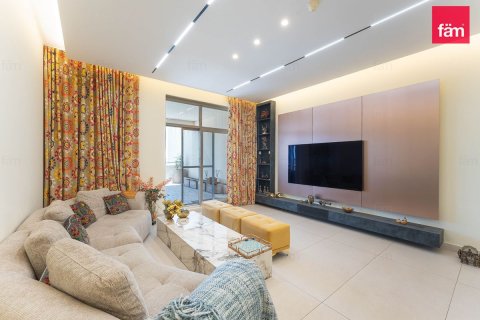 Apartment de 3 dormitorios en Motor City, UAE No. 162766