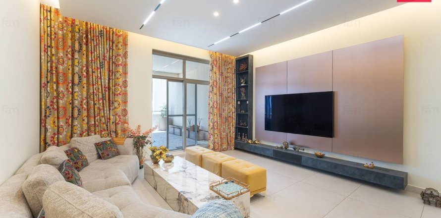 Apartment de 3 dormitorios en Motor City, UAE No. 162766