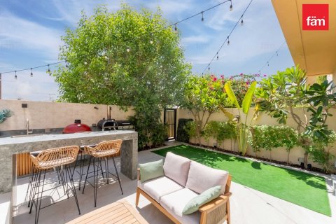 Villa de 3 dormitorios en Dubai, UAE No. 162770 22