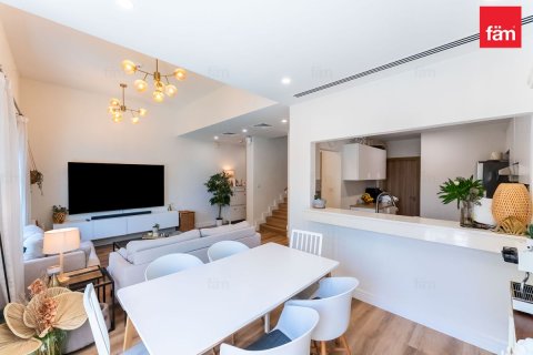 Villa de 3 dormitorios en Dubai, UAE No. 162770 25