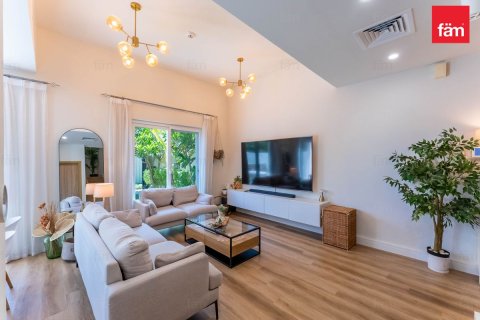 Villa de 3 dormitorios en Dubai, UAE No. 162770