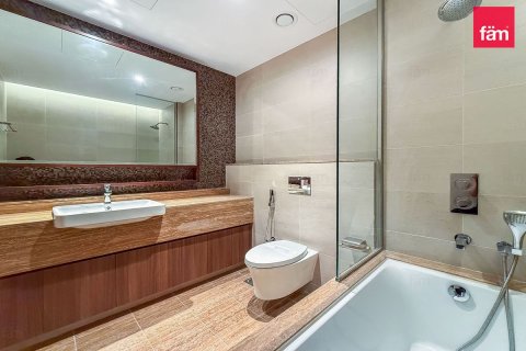 Квартира с 3 спальнями в Даунтаун Дубай (Даунтаун Бурдж Дубай), ОАЭ №185222 13