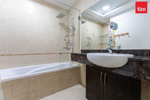 Villa de 4 dormitorios en Dubai, UAE No. 185218 20