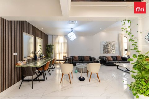 Villa de 4 dormitorios en Dubai, UAE No. 185218 4