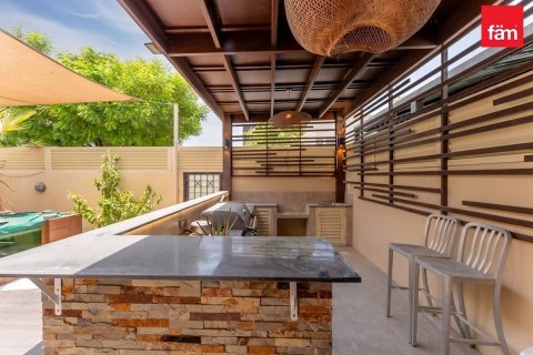 Villa de 4 dormitorios en Dubai, UAE No. 185218 25