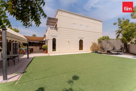 Villa de 4 dormitorios en Dubai, UAE No. 185218 16