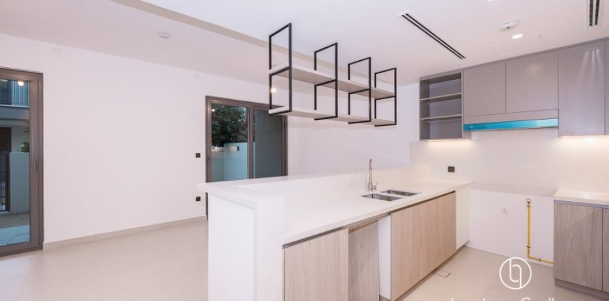 3 غرف نوم فيلا  رقم 132377