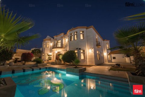 6 bedrooms Villa in Al Barsha, UAE No. 161881