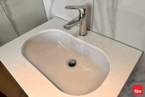 2 bedrooms Apartment in Dubai, UAE No. 158695 6