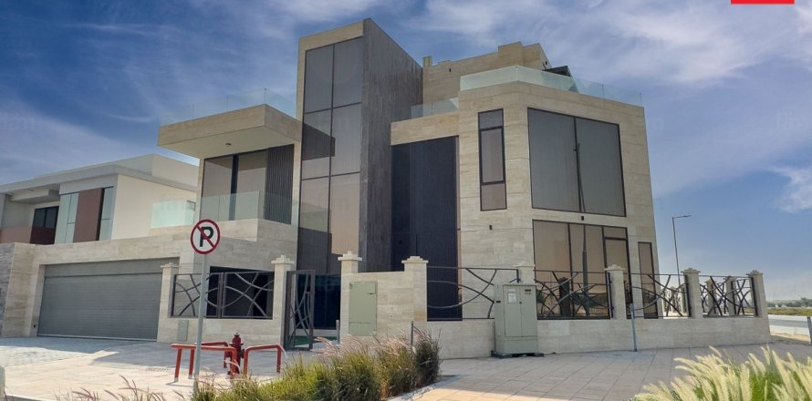 6 bedrooms Villa  No. 117666