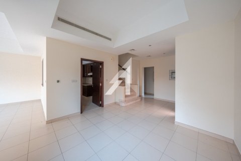 Villa de 4 chambres à Mira, UAE No. 101761 11