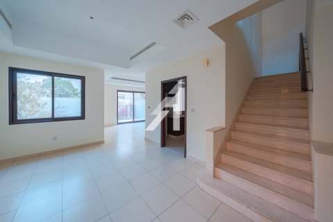 Villa de 4 chambres à Mira, UAE No. 101761 23