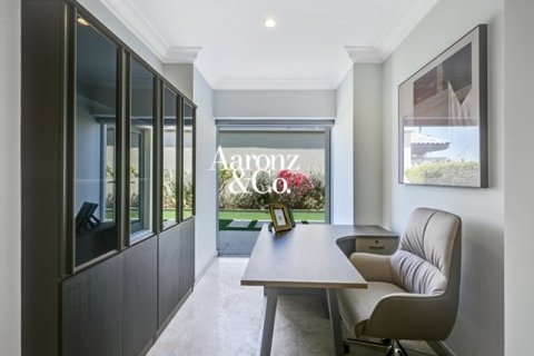 Вилла с 5 спальнями в Garden Homes Frond K, ОАЭ №165155 4