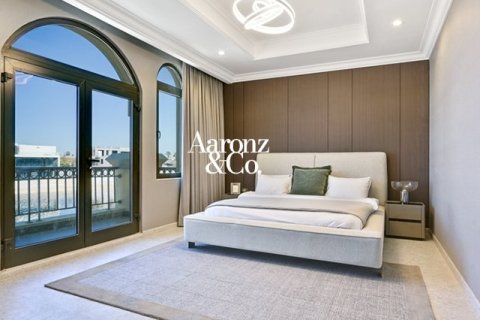 Вилла с 5 спальнями в Garden Homes Frond K, ОАЭ №165155 11