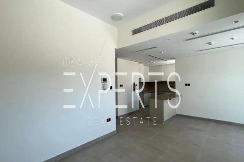 2 bedrooms Villa in Abu Dhabi, UAE No. 207866 3