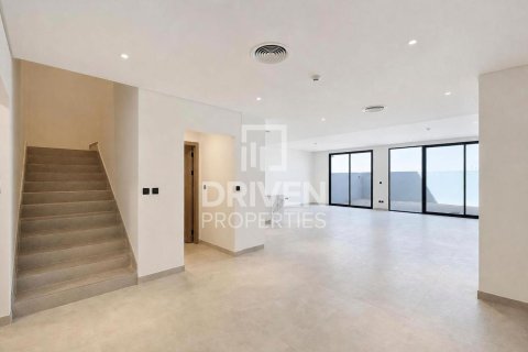 3 bedrooms Townhouse in Dubai Land, UAE No. 199967