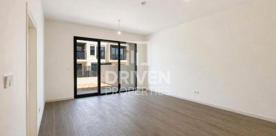 3 bedrooms Townhouse in Jebel Ali, UAE No. 199972