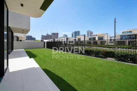 5 bedrooms Villa in Dubai Hills Estate, UAE No. 199966 4