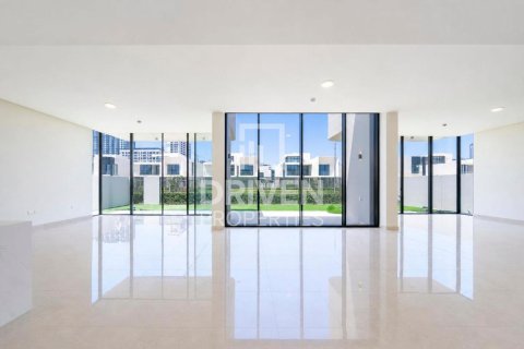 5 bedrooms Villa in Dubai Hills Estate, UAE No. 199966