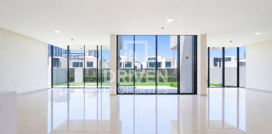 5 bedrooms Villa in Dubai Hills Estate, UAE No. 199966