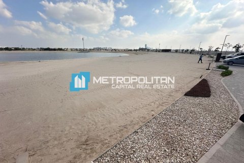 Land de 975.7m²  No. 109886 11
