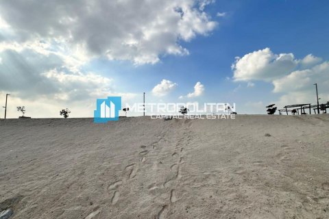 Land de 975.7m²  No. 109886 5