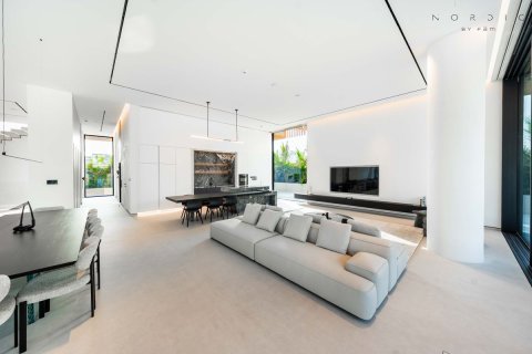 Villa de 6 dormitorios en Al Wasl, UAE No. 125329 31