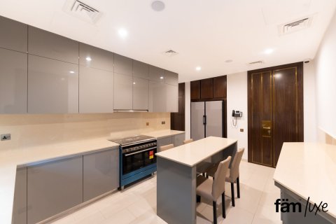 Villa de 6 dormitorios  No. 125330 16