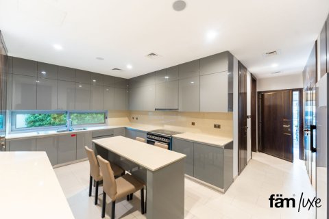 Villa de 6 dormitorios  No. 125330 15