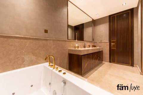 Villa de 6 dormitorios  No. 125330 30