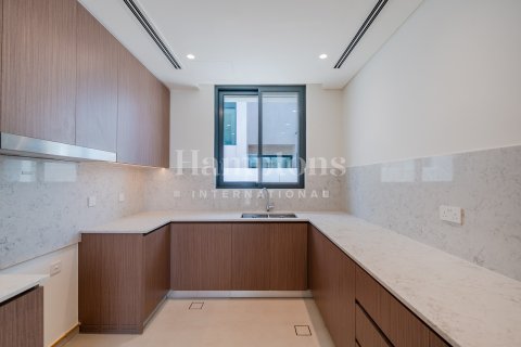 4 غرف نوم فيلا  رقم 134640 25