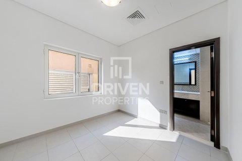 Villa de 5 dormitorios en The Villa, UAE No. 138409 16