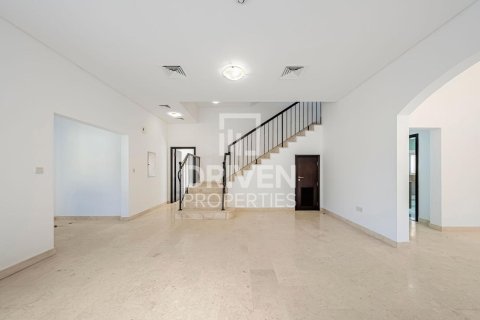 Villa de 5 dormitorios en The Villa, UAE No. 138409 4