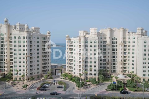Квартира с 4 спальнями в Shoreline Apartments, ОАЭ №161254 10